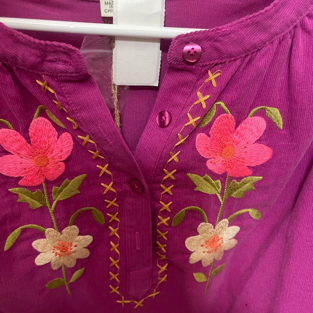 Easel pink floral top